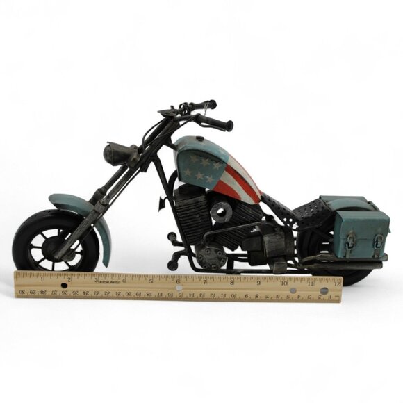 Vintage Metal Motorcycle Model With American Flag Design & Saddlebags - Picture 2 of 8